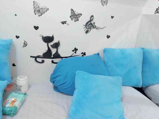 charlotte-111 webcam