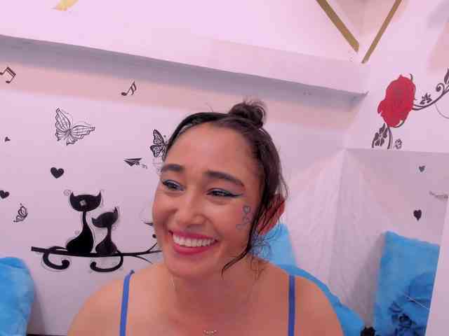 charlotte-111 webcam