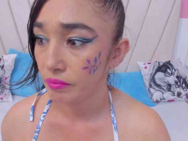 charlotte-111 webcam