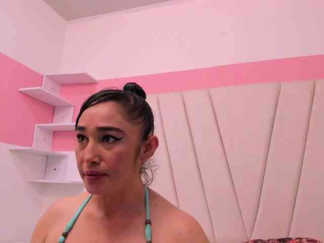 charlotte-111 webcam