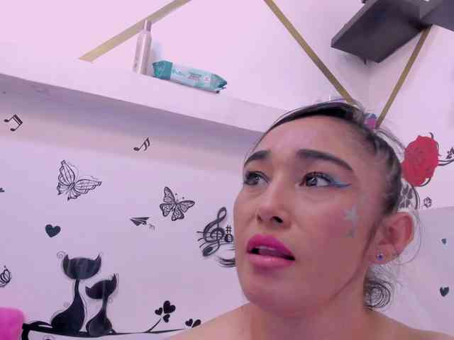 charlotte-111 webcam