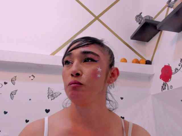 charlotte-111 webcam