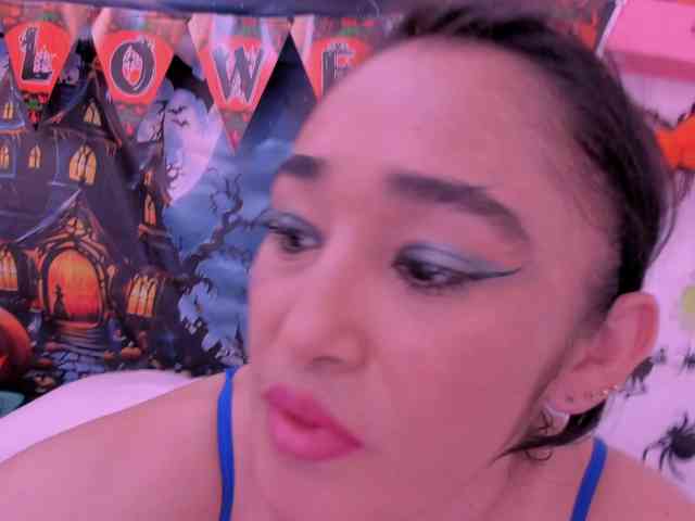 charlotte-111 webcam