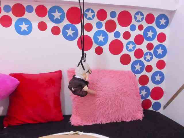 charlotte-111 webcam