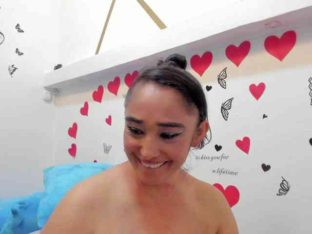 charlotte-111 webcam