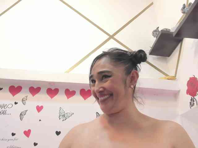 charlotte-111 webcam