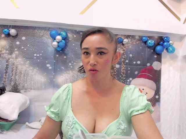 charlotte-111 webcam