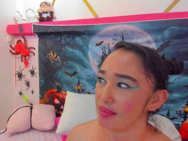 charlotte-111 charlotte-111