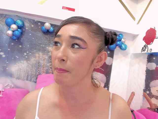 charlotte-111 charlotte-111