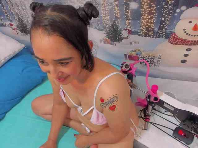 charlotte-111 webcam