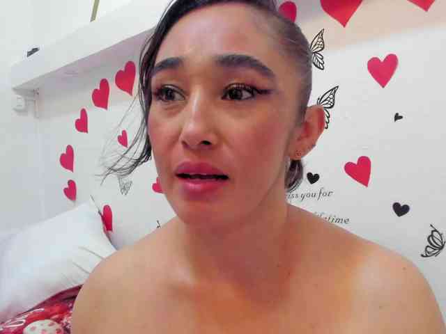 charlotte-111 webcam