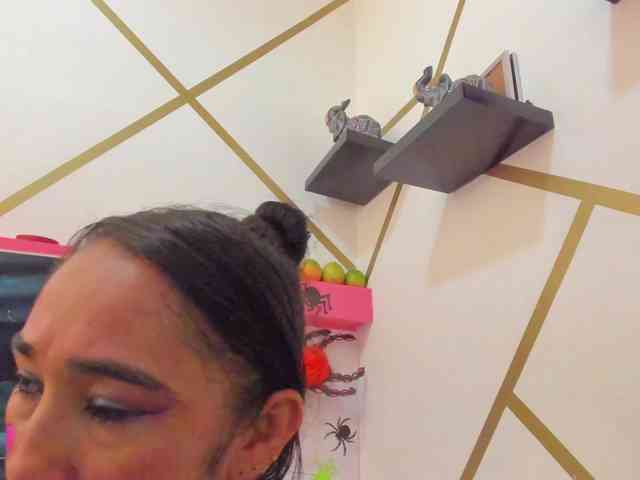 charlotte-111 webcam