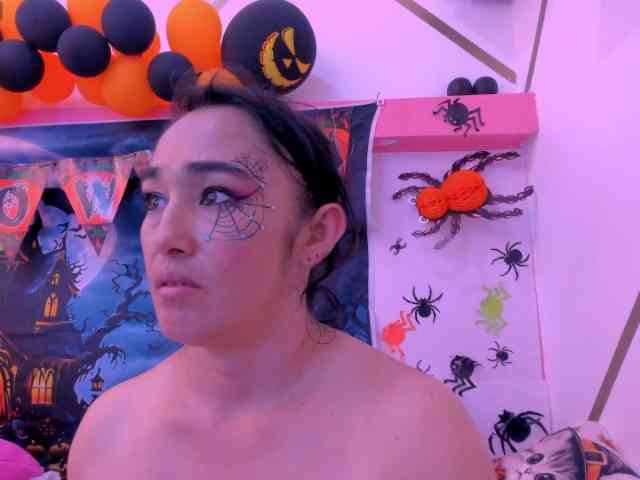 charlotte-111 webcam