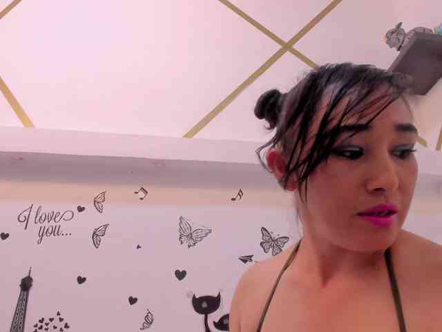 charlotte-111 webcam