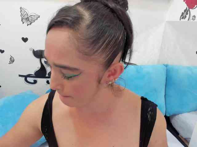 charlotte-111 webcam