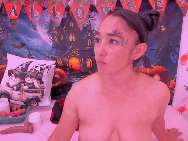 charlotte-111 webcam