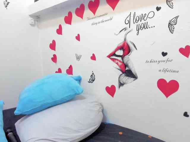 charlotte-111 webcam