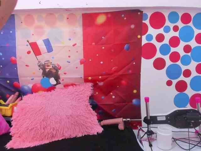 charlotte-111 webcam
