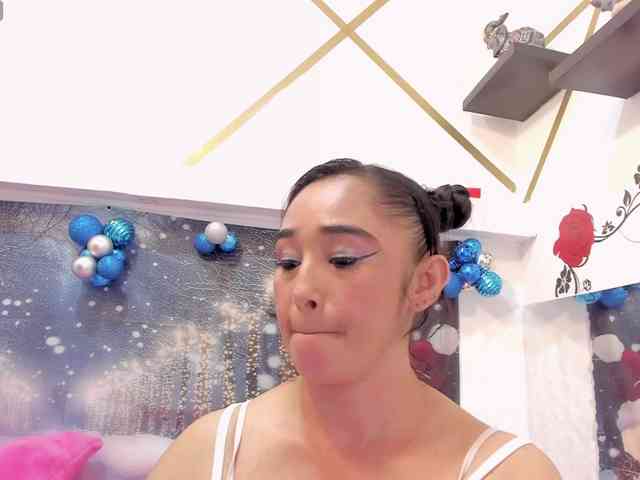 charlotte-111 charlotte-111