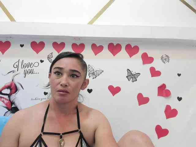 charlotte-111 webcam