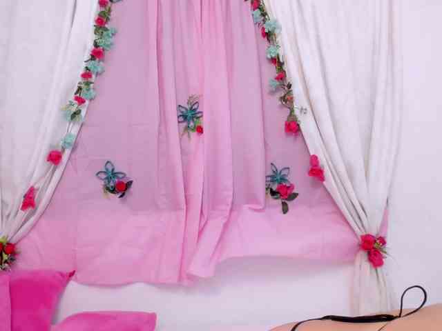 charlotte-111 webcam