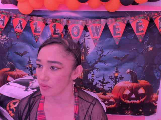 charlotte-111 webcam