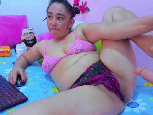 charlotte-111 webcam