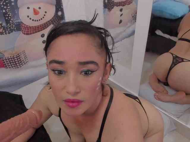 charlotte-111 webcam