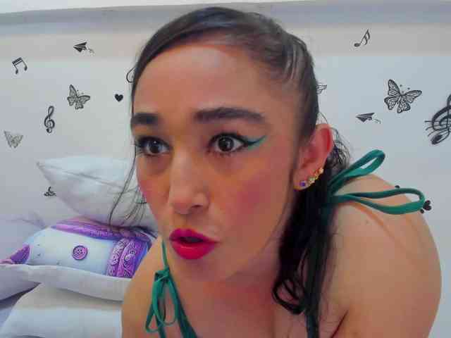 charlotte-111 webcam