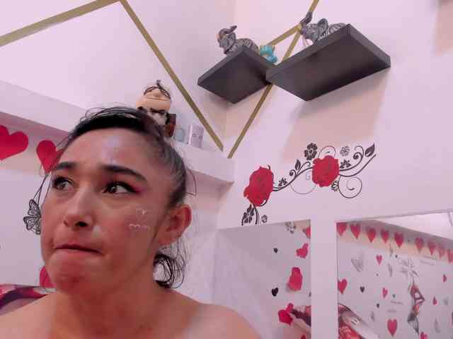 charlotte-111 webcam