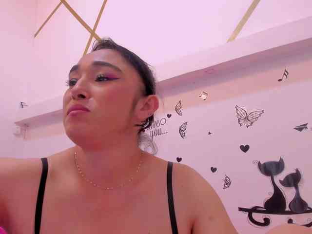 charlotte-111 webcam