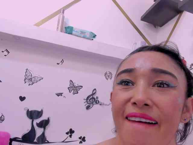 charlotte-111 webcam