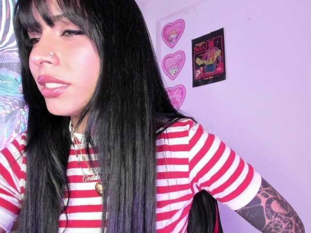 brattybunny Live Cam on BongaCams