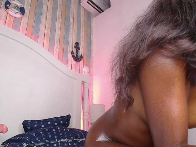  NaiaGils chat room