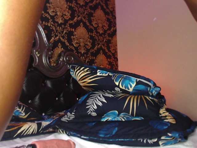 NaiaGils's BongaCams show and profile