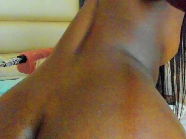 NaiaGils's BongaCams show and profile