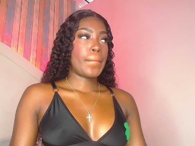 NaiaGils's BongaCams show and profile