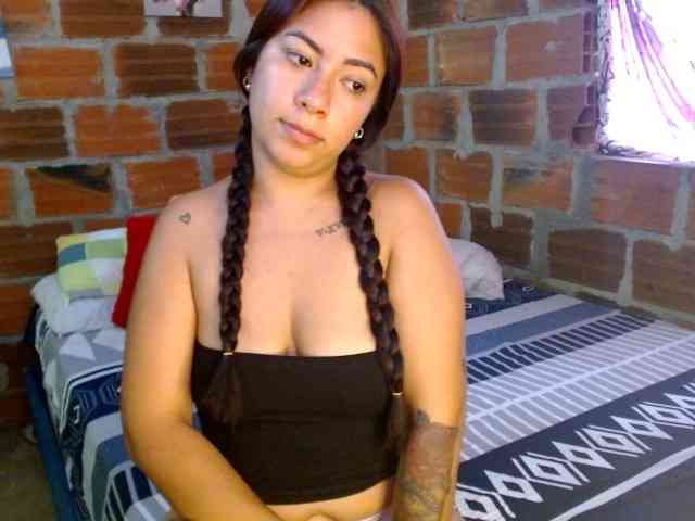 HaileyBrown69 webcam