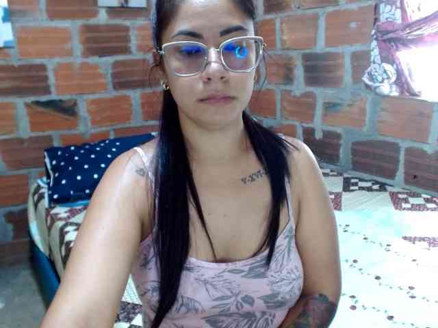 HaileyBrown69 webcam