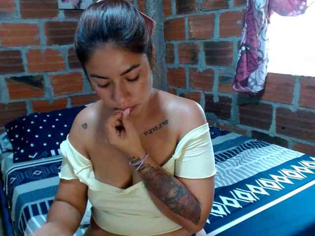 HaileyBrown69 webcam
