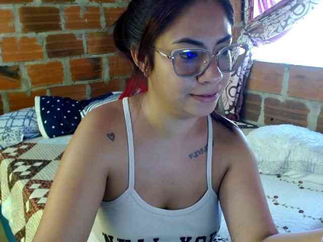 HaileyBrown69 webcam