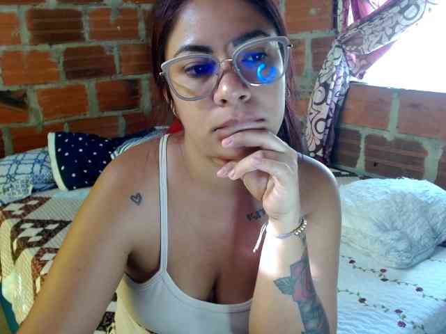 HaileyBrown69 webcam