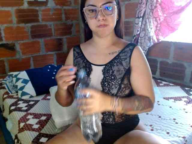 HaileyBrown69 webcam