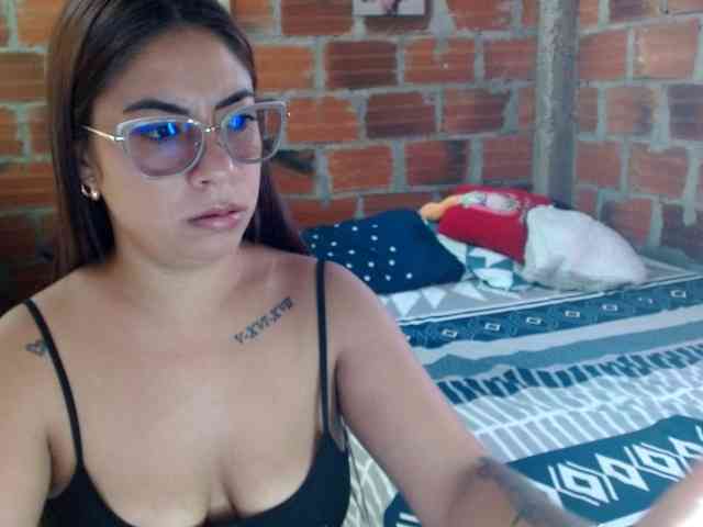HaileyBrown69 webcam