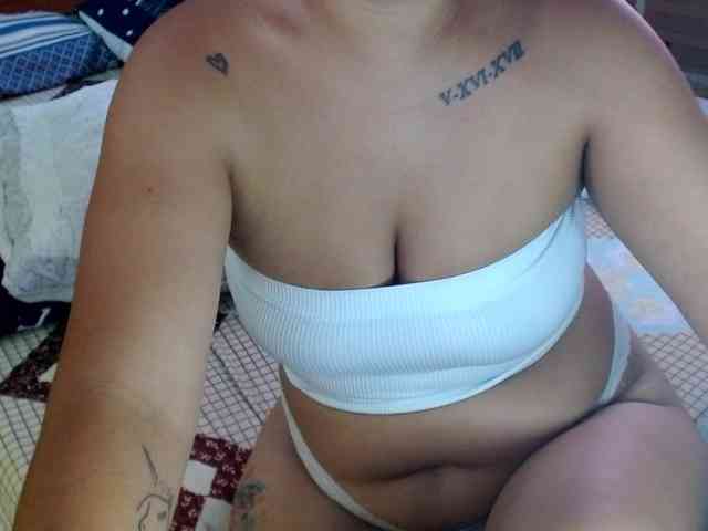 HaileyBrown69 webcam