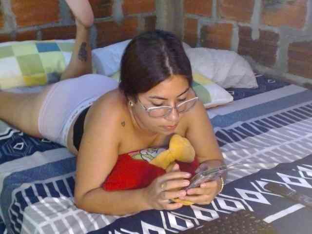 HaileyBrown69 webcam