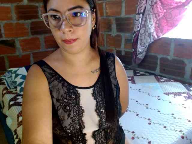 HaileyBrown69 webcam