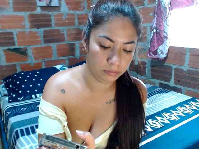 HaileyBrown69 webcam