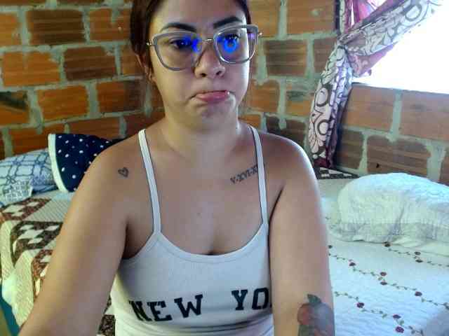 HaileyBrown69 webcam