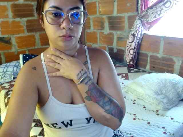HaileyBrown69 webcam
